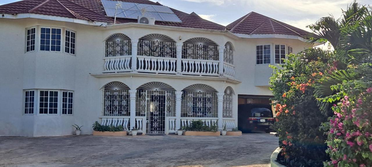 Eve'S Rockaway Villa Alligator Pond Village Exterior photo