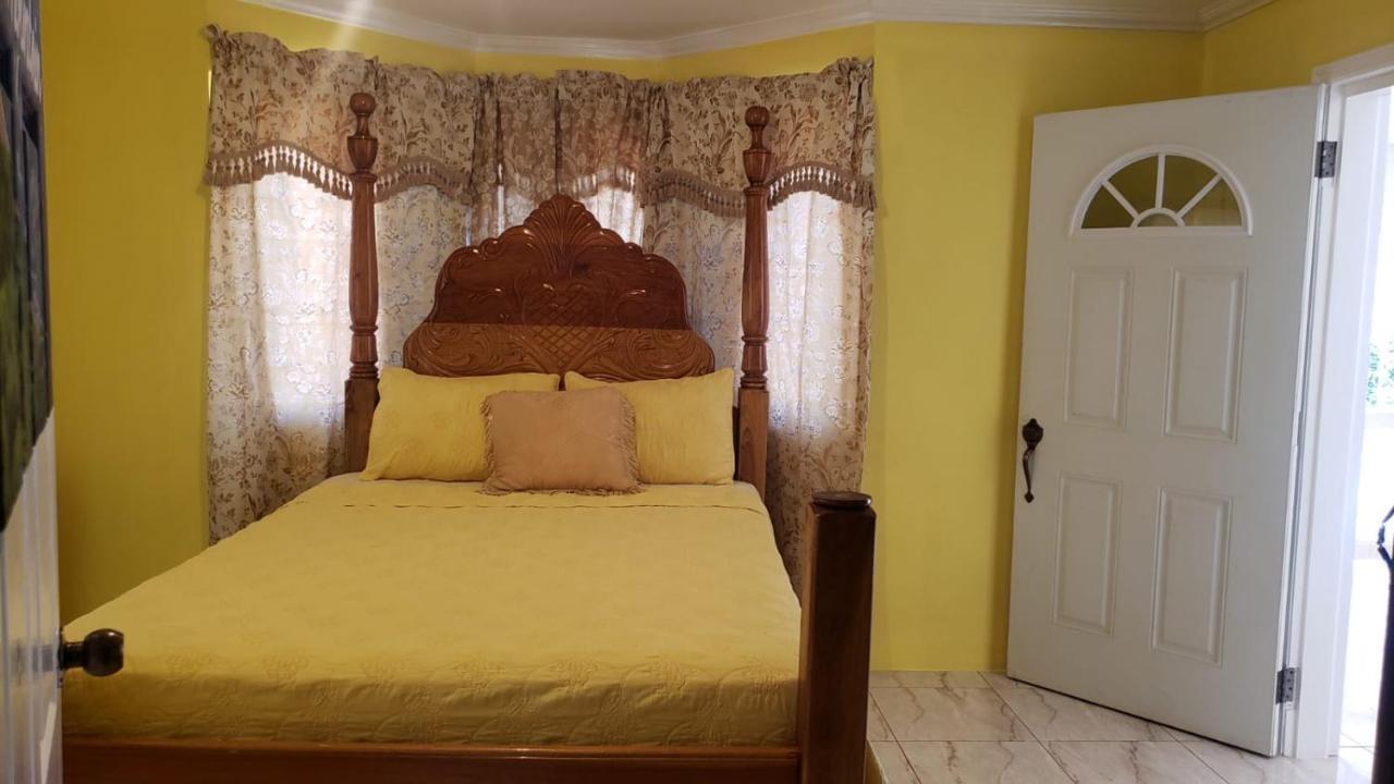 Eve'S Rockaway Villa Alligator Pond Village Exterior photo